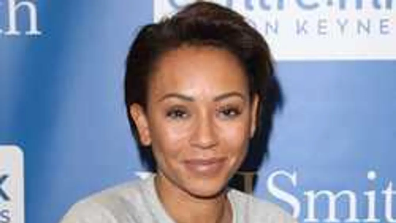 Végre bevallotta: Leszbikus románcra vágyik a 43 éves sztáranyuka