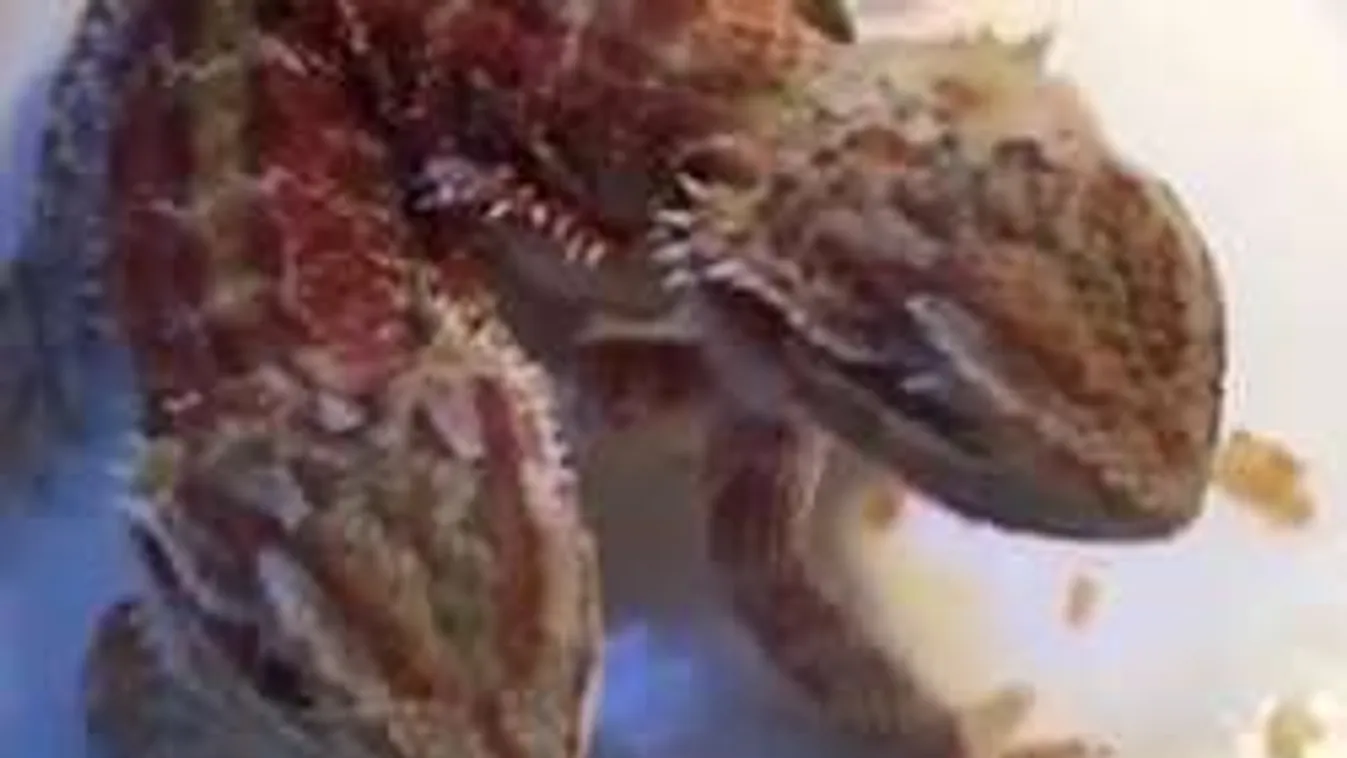 Hátborzongató mutáns lényt videóztak le! Kétfejű sárkány, vagy mi ez?