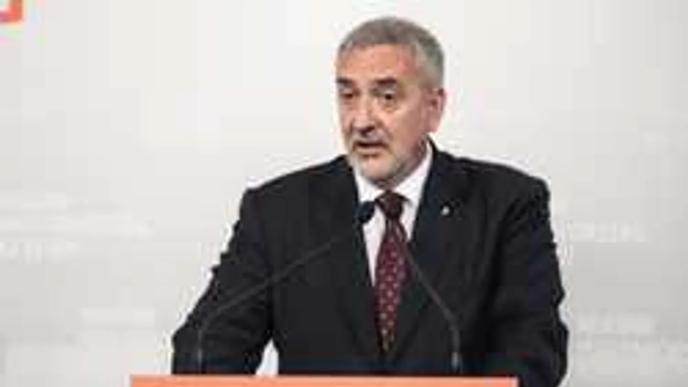 Brüsszel tovább asszisztál a Soros-tervhez