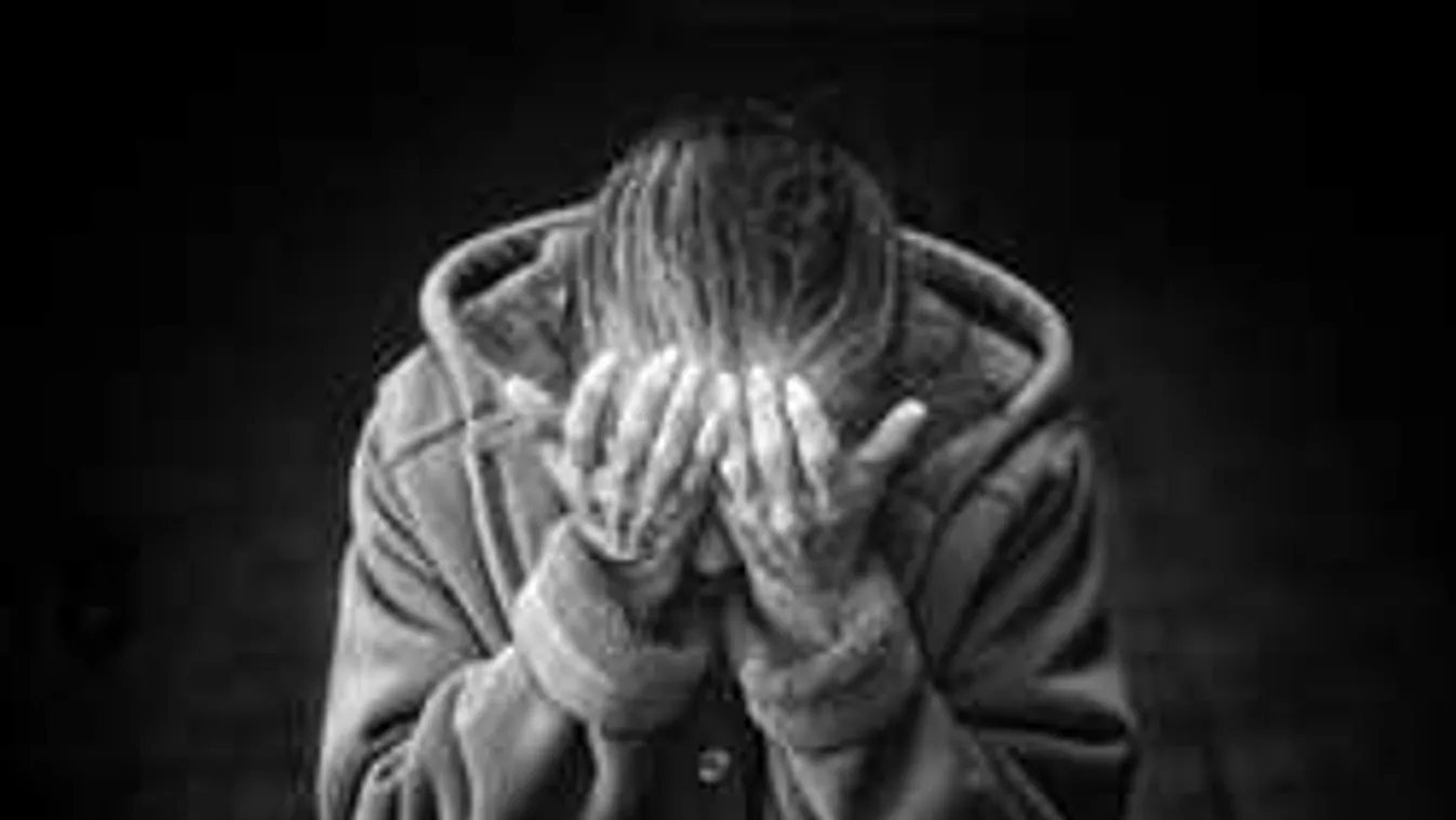 Csődbe jutott 61 éves nőt erőszakoltak meg a menekültotthonban