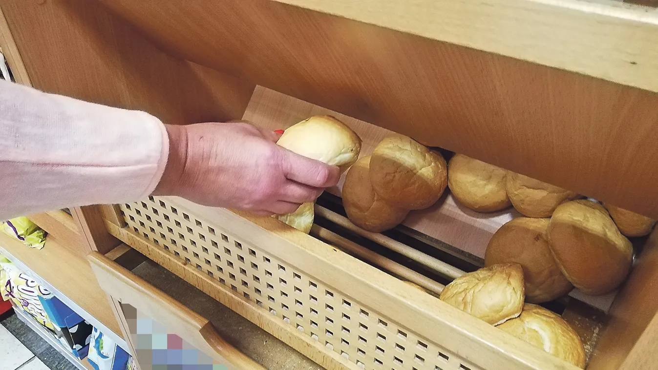 Életveszélyes vásárlás: milliónyi koronavírus van a megfogdosott zsömléken