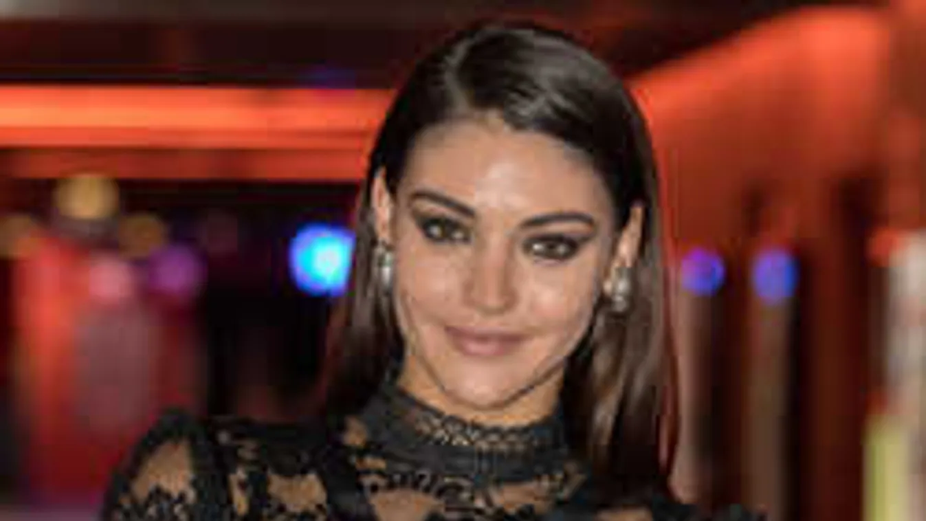 Elképesztő gyerekkori fotó, ilyen aranyos kislány volt Kulcsár Edina