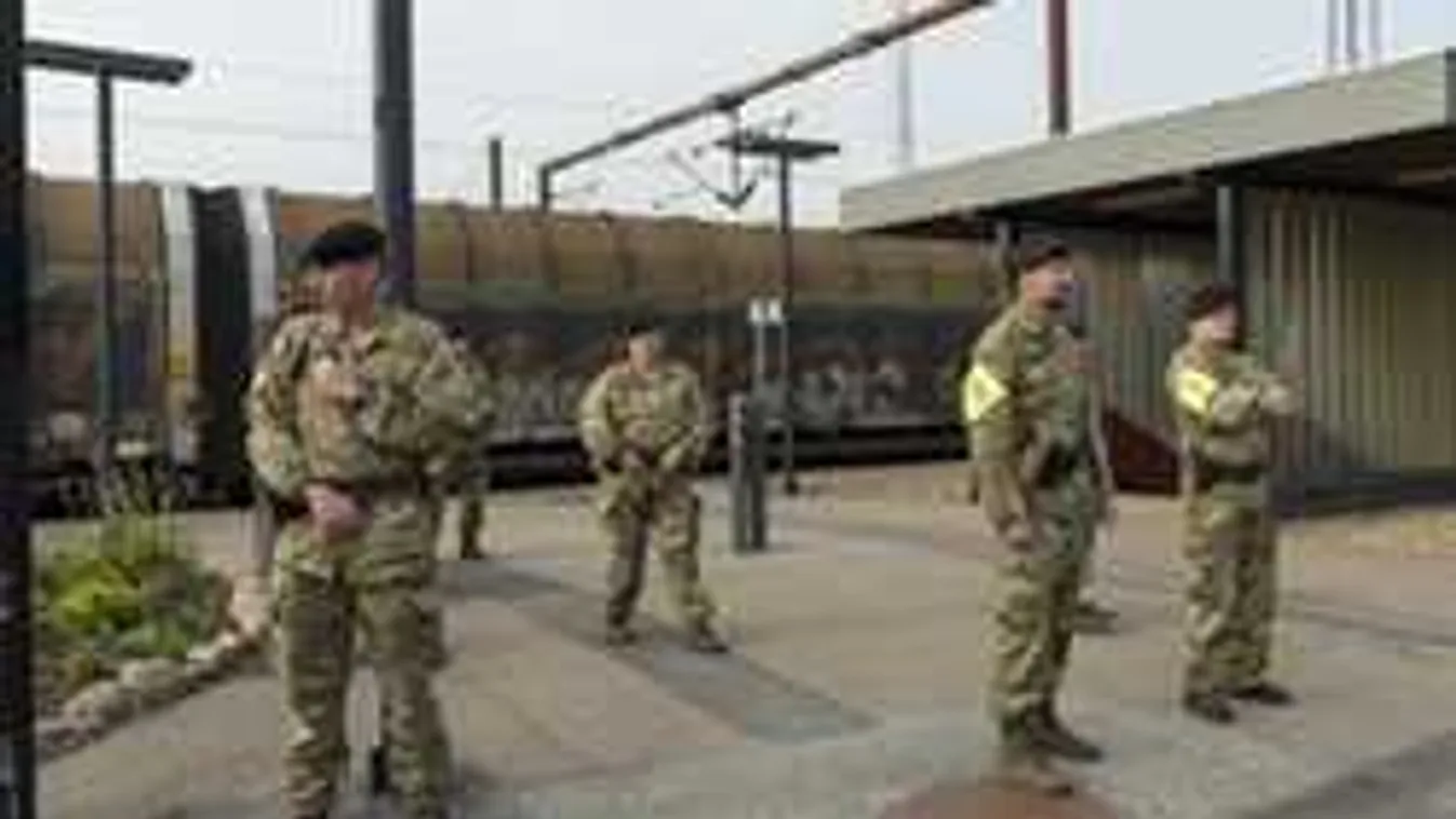 Váratlan lépés. Katonákat vezényeltek a német határra