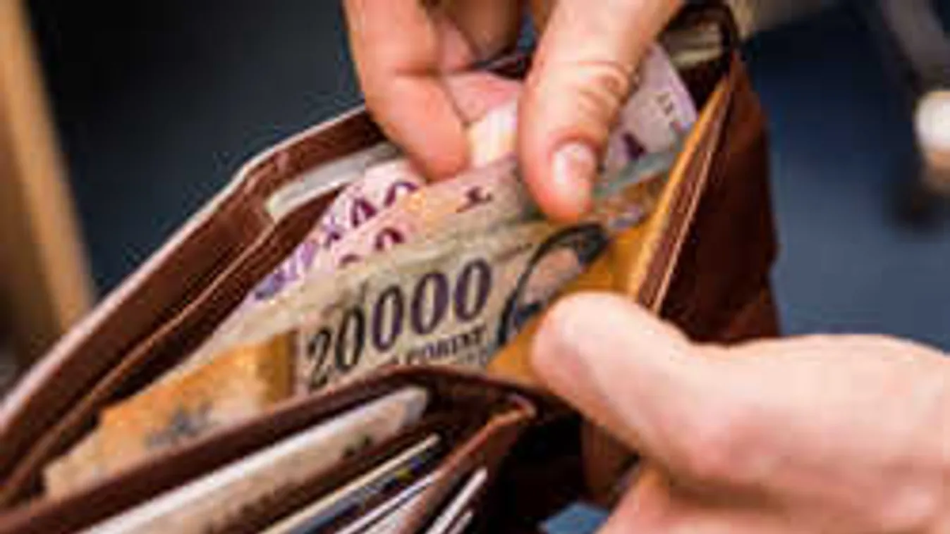 Régi trükkel verik át a csalók a pénztárosokat!