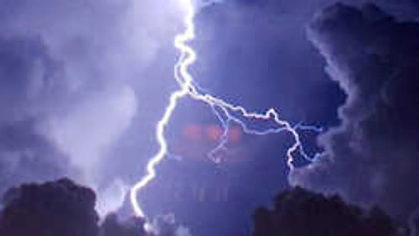 Életveszélyes villámcsapás: a lakásban sem vagyunk biztonságban!