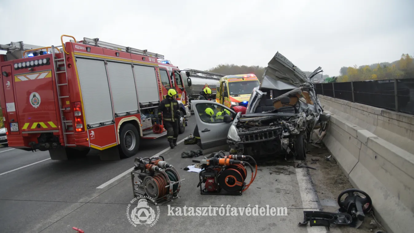 Megrázó videó az M0-áson történt baleset helyszínéről