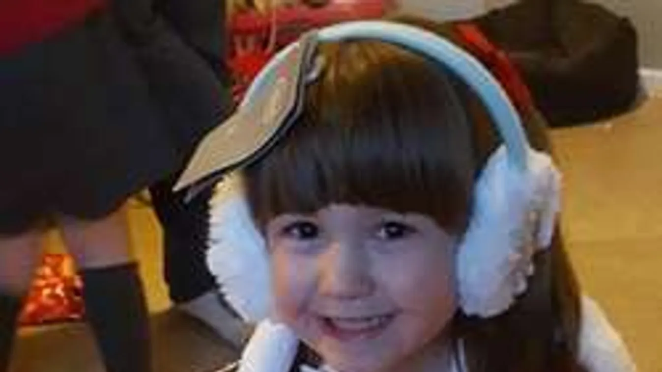 Belehalhat a lyukas szívű kislány, ha felidegesítik