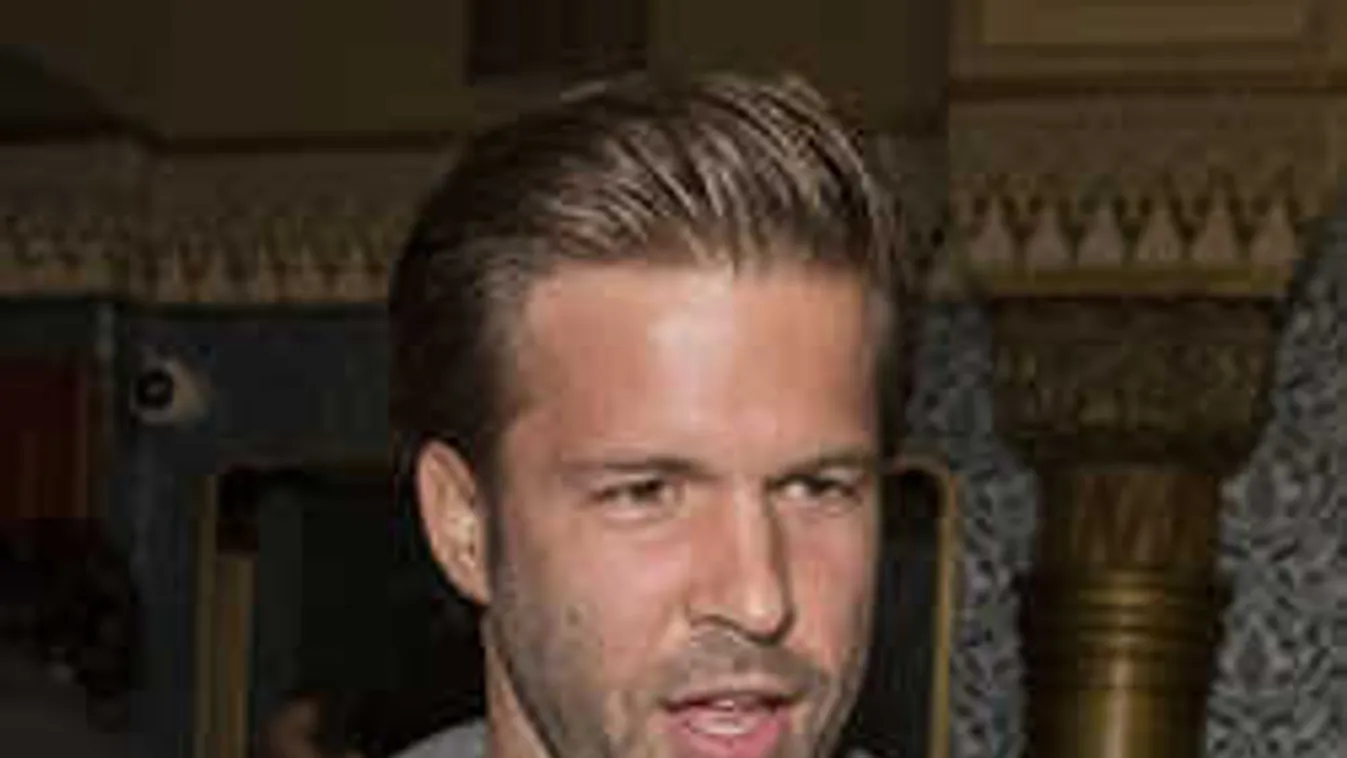 Óriási átverés, ezért perel Sebestyén Balázs!