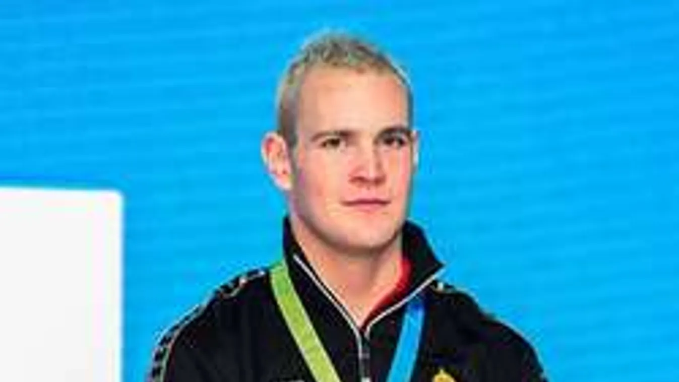 Megrendítő üzenet: ezért gyászol a magyar úszó