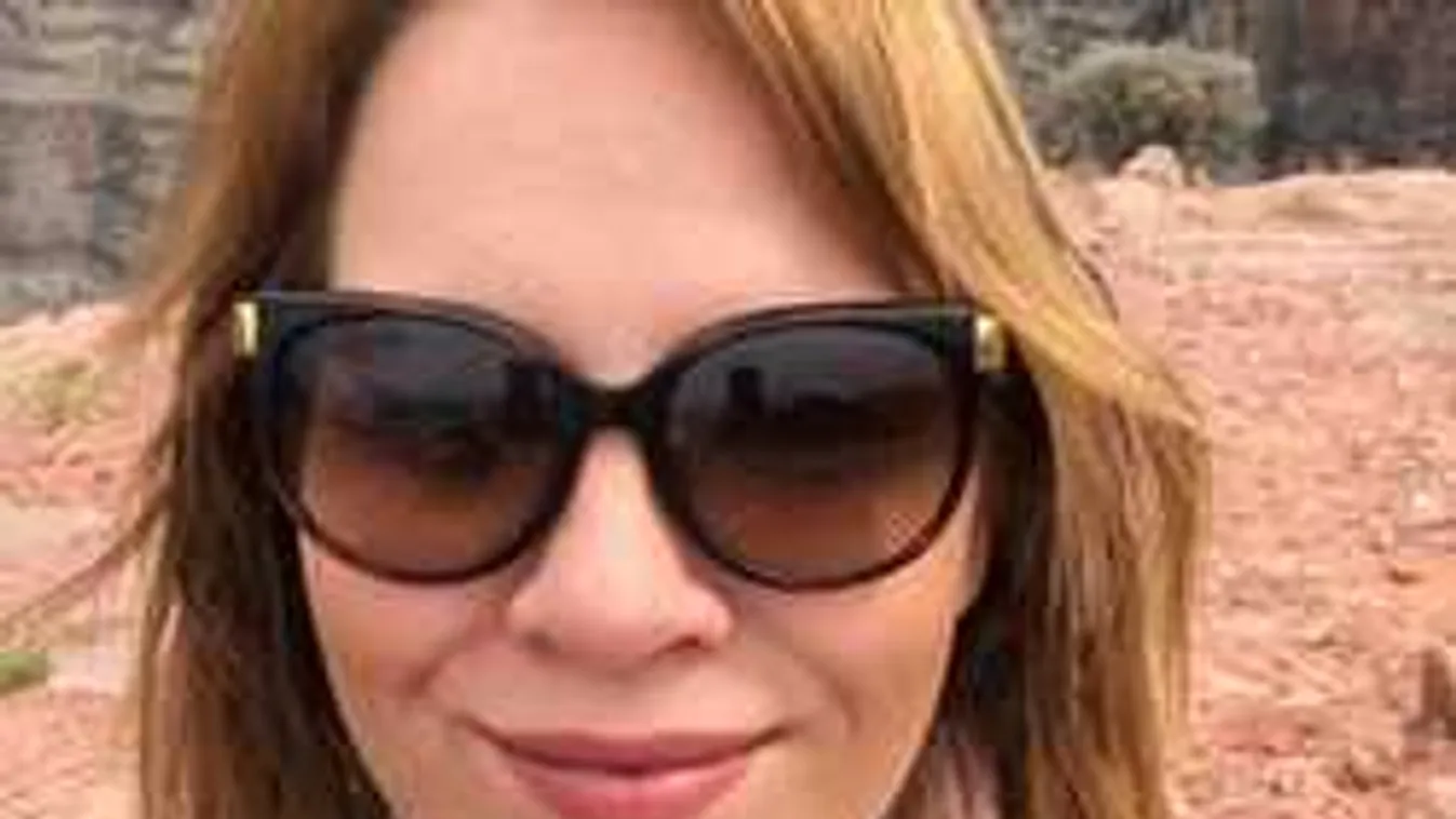 Különleges helyen járt: pajkos fotót posztolt Tóth Vera