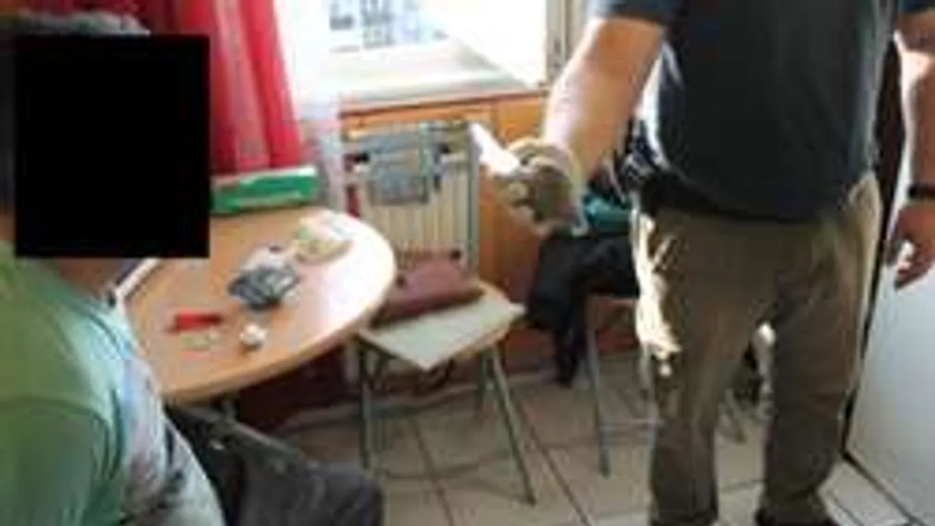 Így ütött rajta a rendőrség a drogtanyán!