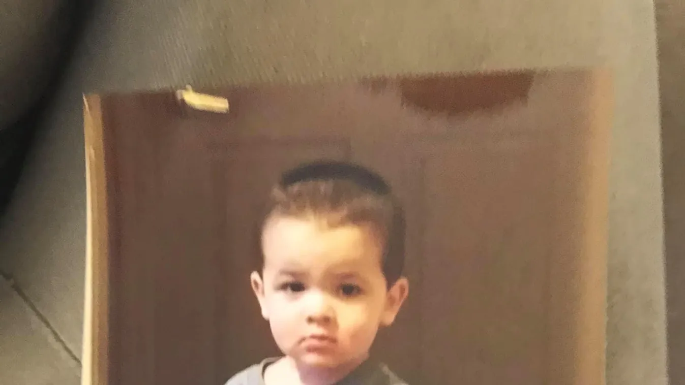 Sokkot kaptak a szülők: egy kukában találták meg az eltűnt 2 éves kisfiú holttestét