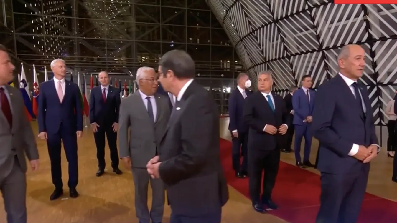 Orbán Viktor: Dávid és Góliát csatája döntetlenre áll