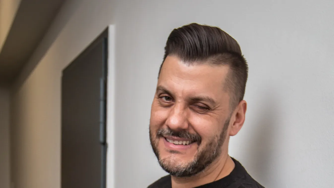 „Nem szégyen a munka” – kétkezi munkát vállalt családja jólétéért Kökény Attila