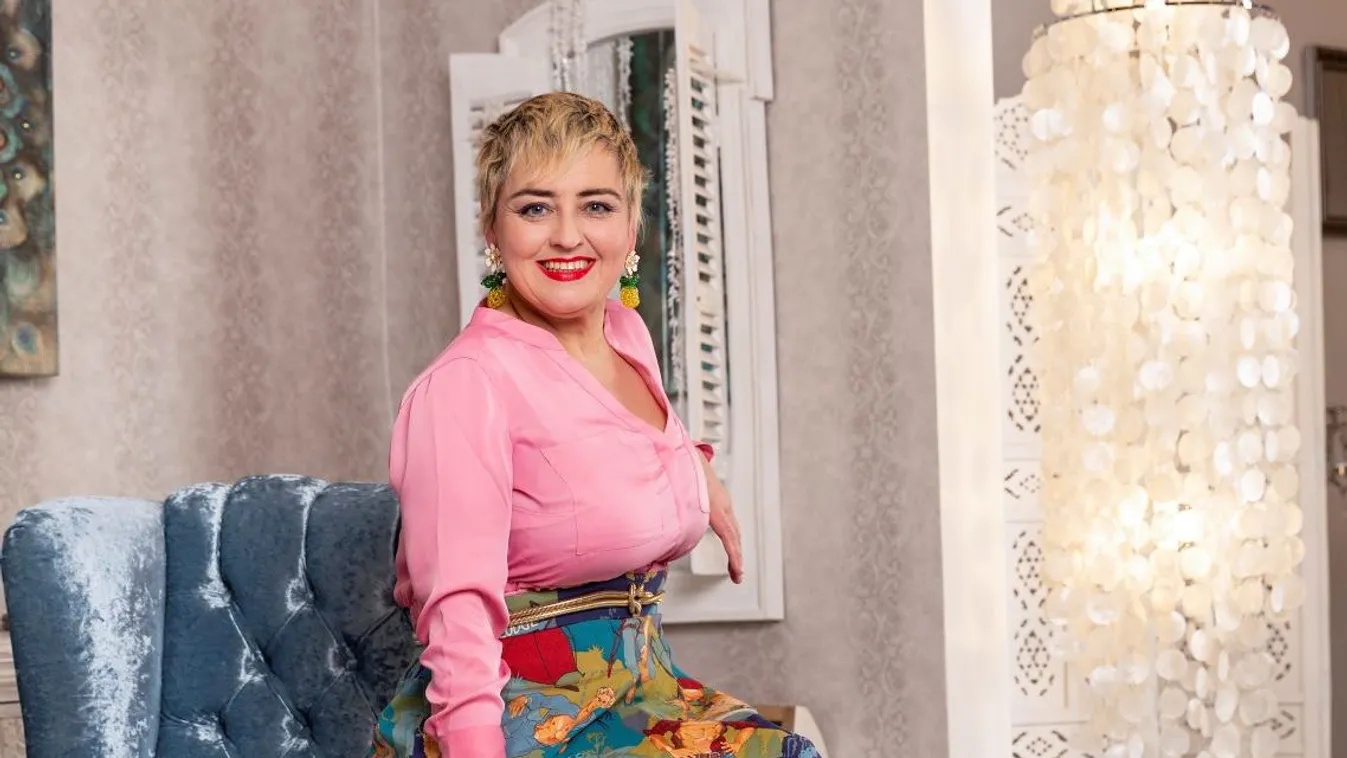 Csalók élnek vissza a magyar híresség nevével, szörnyű, amivel vádolják