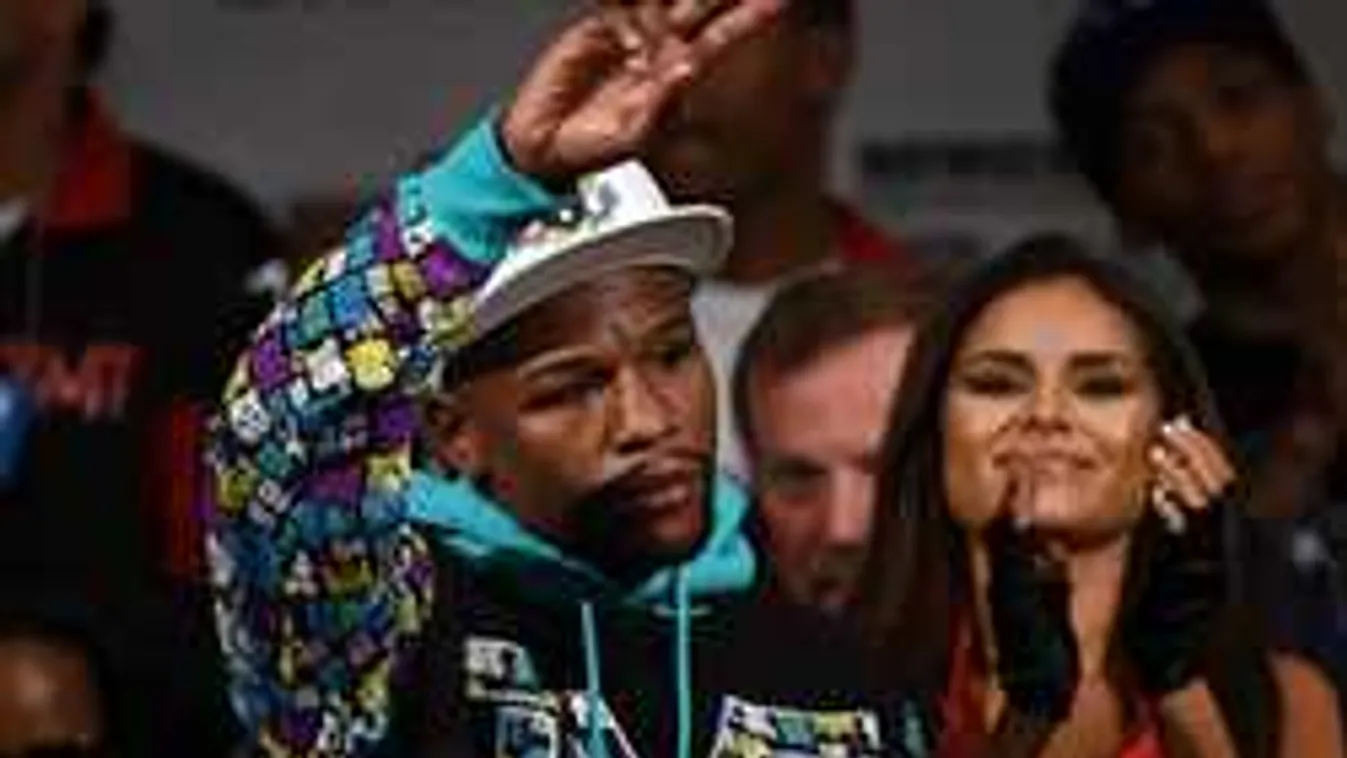 Videón a vad orgia, félpucér nőkhöz vágta a pénzét a világsztár