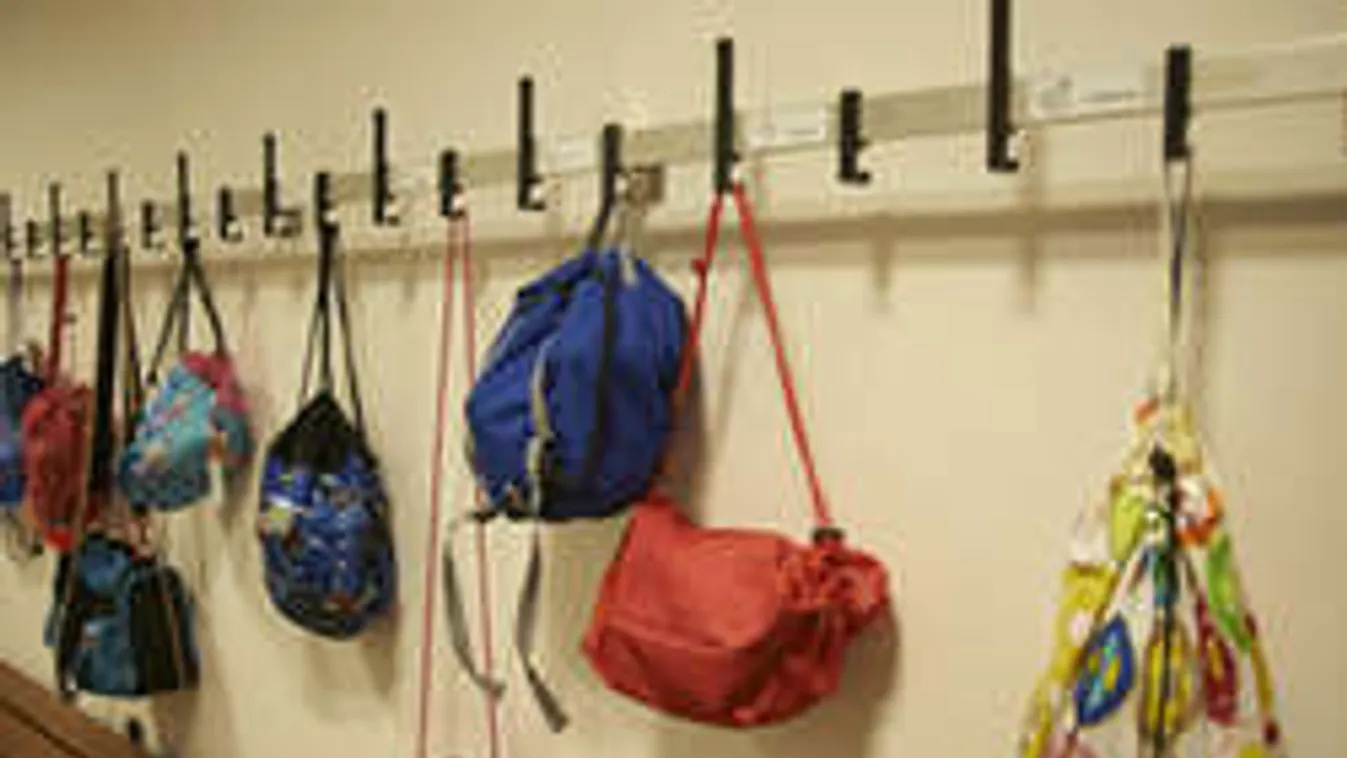 Le kell vágni a tini lábát, mert tanára földhöz vágta