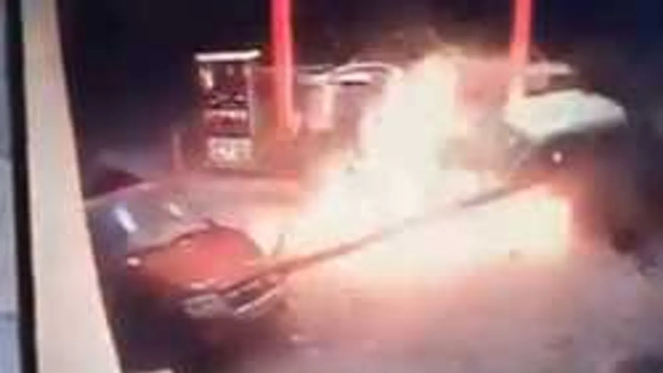 Szörnyű autóbalesetet úszott meg a férfi, maga se tudja, hogyan! - videó