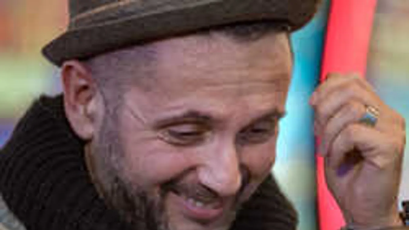 Fura közjáték Majka koncertjén: többször is elérzékenyült a rapper