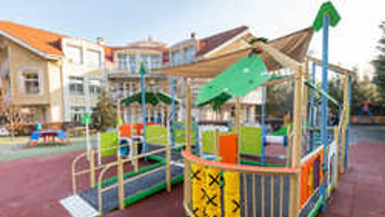 Ennek mindenki örül: Befogadó játszótér a közös élményekért