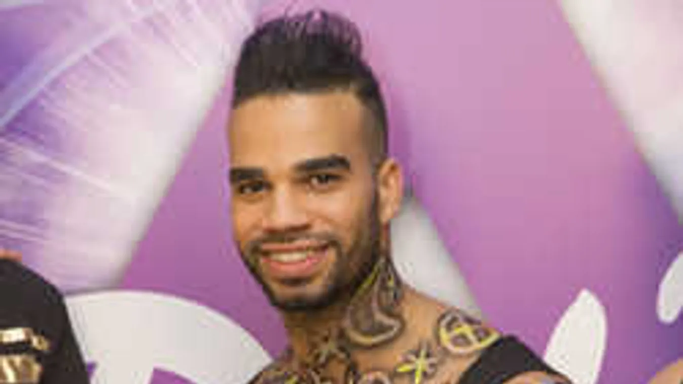 Elképesztő dolgot tesz a magyar sztár a vécén