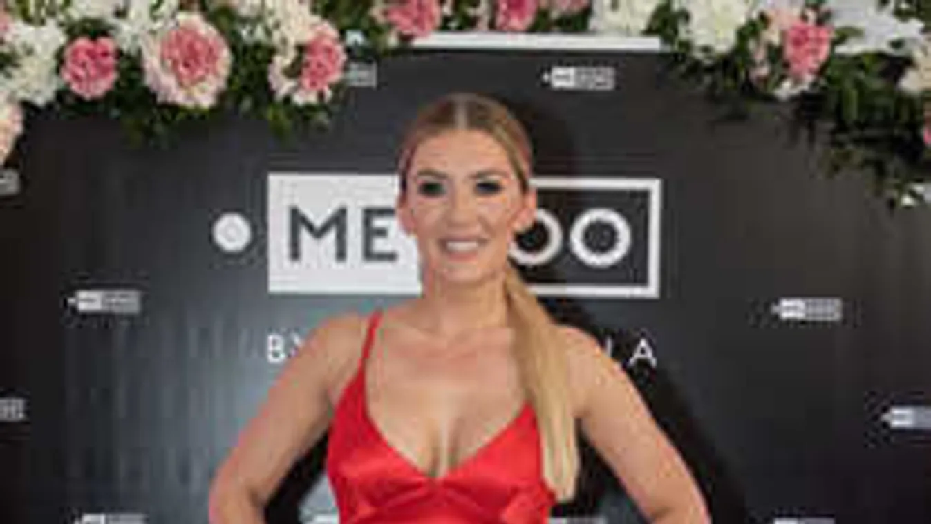 Ez forró, falatnyi bikiniben mutatta meg bájait Hódi Pamela