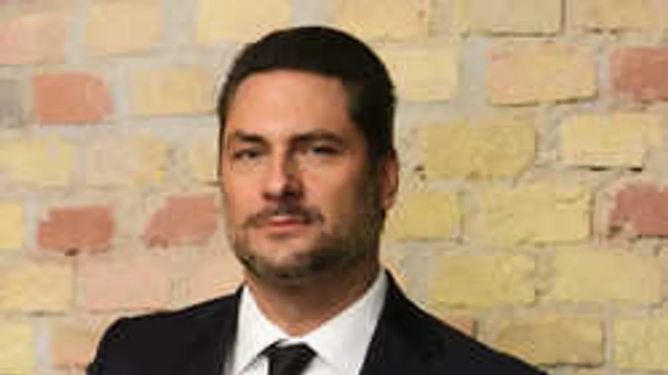 Drogot kerestek a rendőrök: házkutatást tartottak a magyar színész lakásán