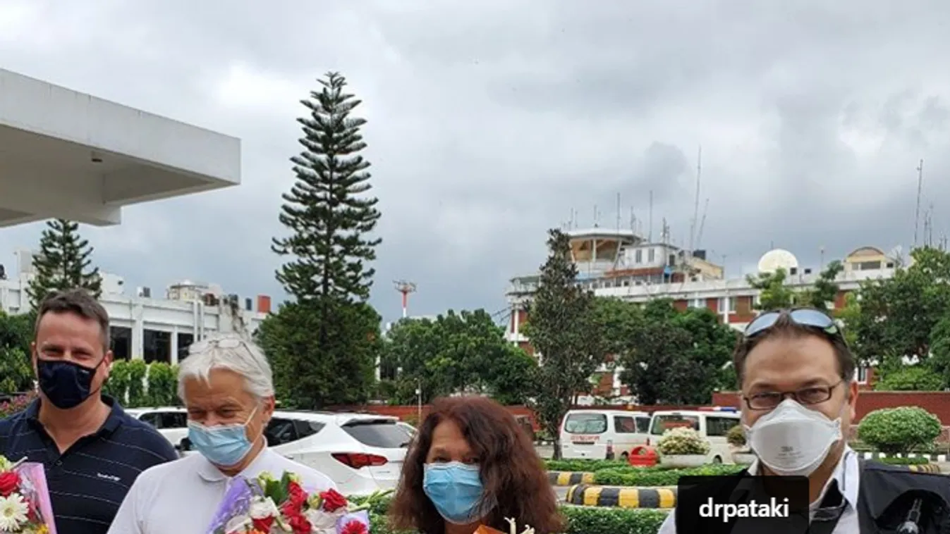 Ezekben a percekben műti Csókay doktor Rabeját