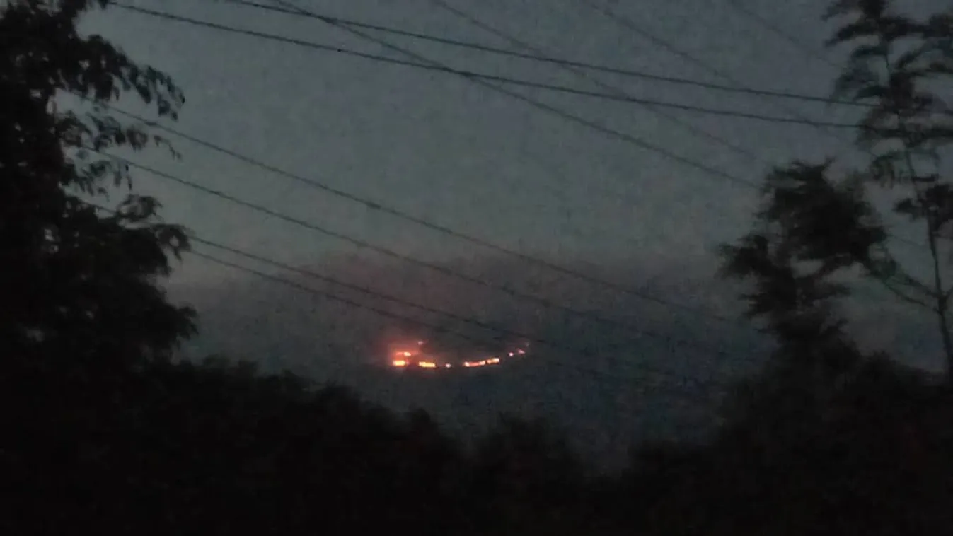 Katasztrófa: lángol a Kilimandzsáró – fotó