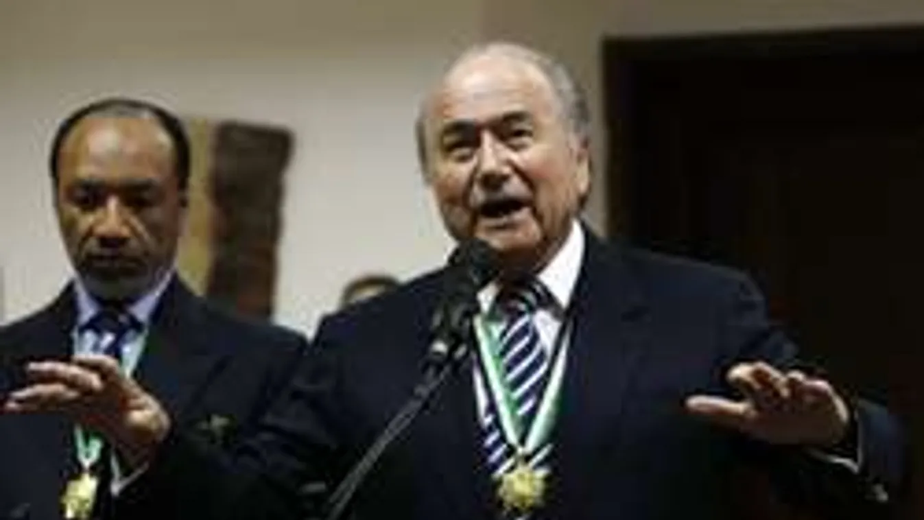 Gyilkos játék a foci! Blatter kikészítette barátját a hatalomért