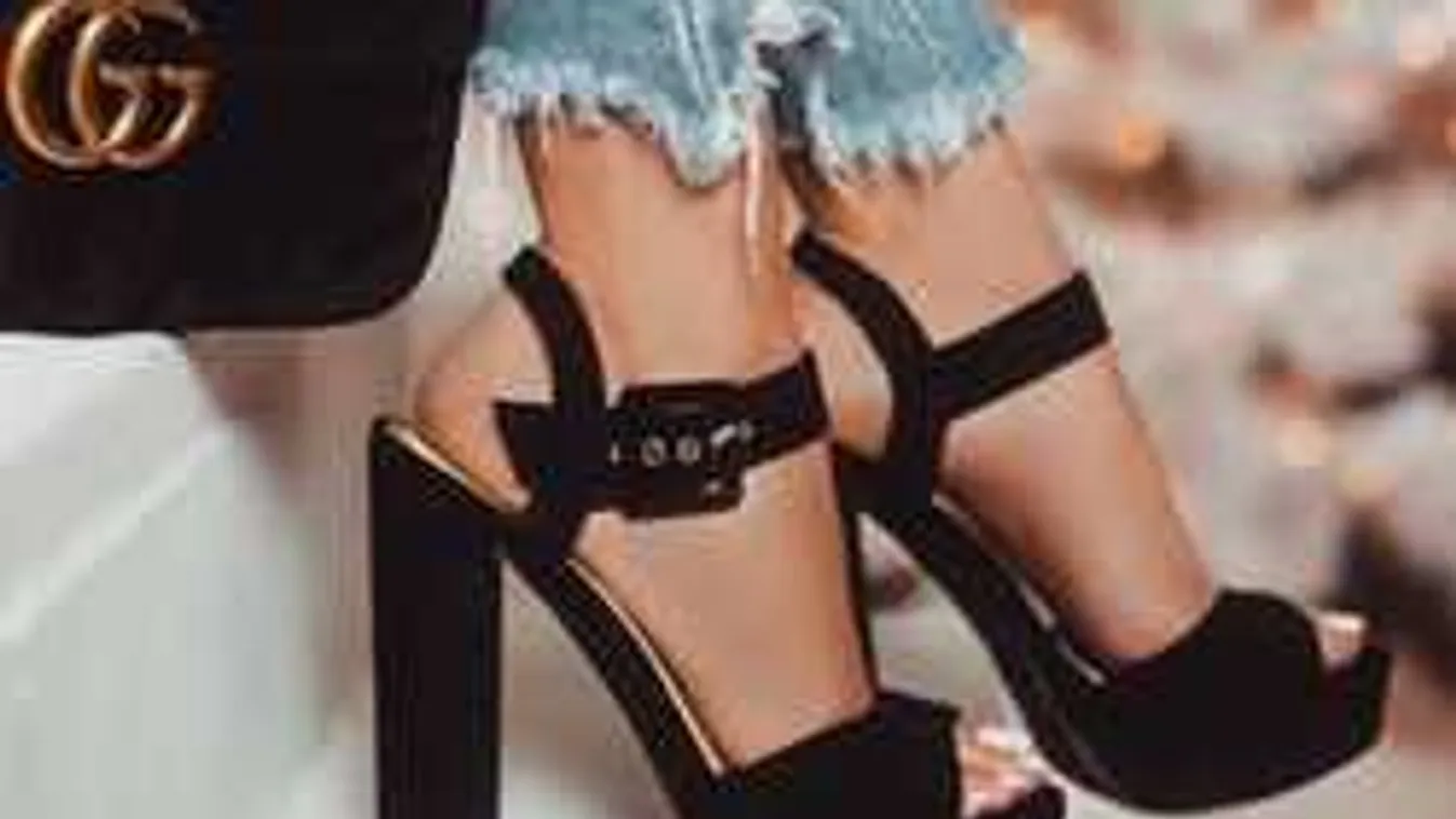 Imádod a szűk farmert? Ilyen cipőt vegyél fel hozzá!