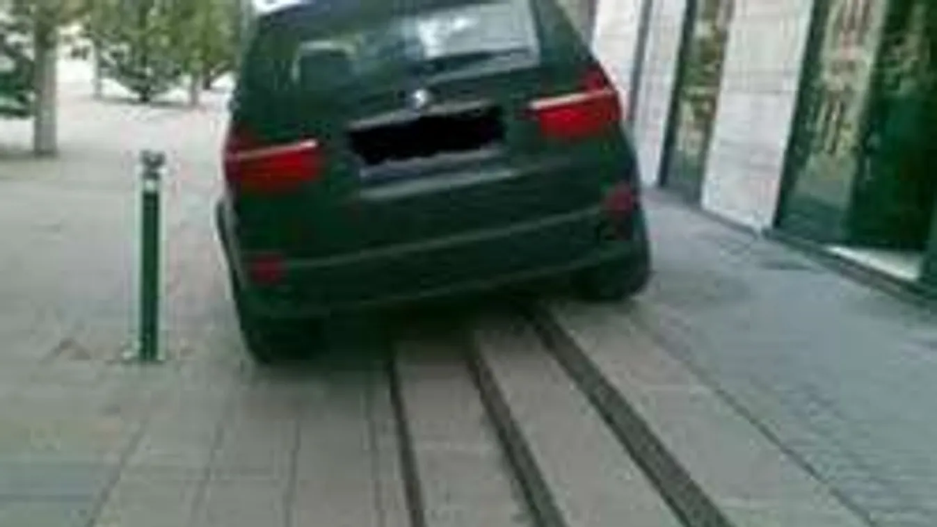 Gratulálok, csodásan leparkoltál, nesze egy sör paraszt!