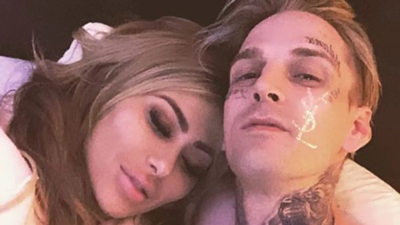 Nagy hírt jelentett be a zűrös énekes: gyereke lesz barátnőjével