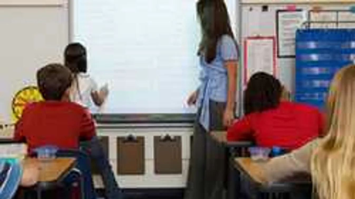 Terroristának vélt egy 6 éves, Down-kóros gyereket a tanár...