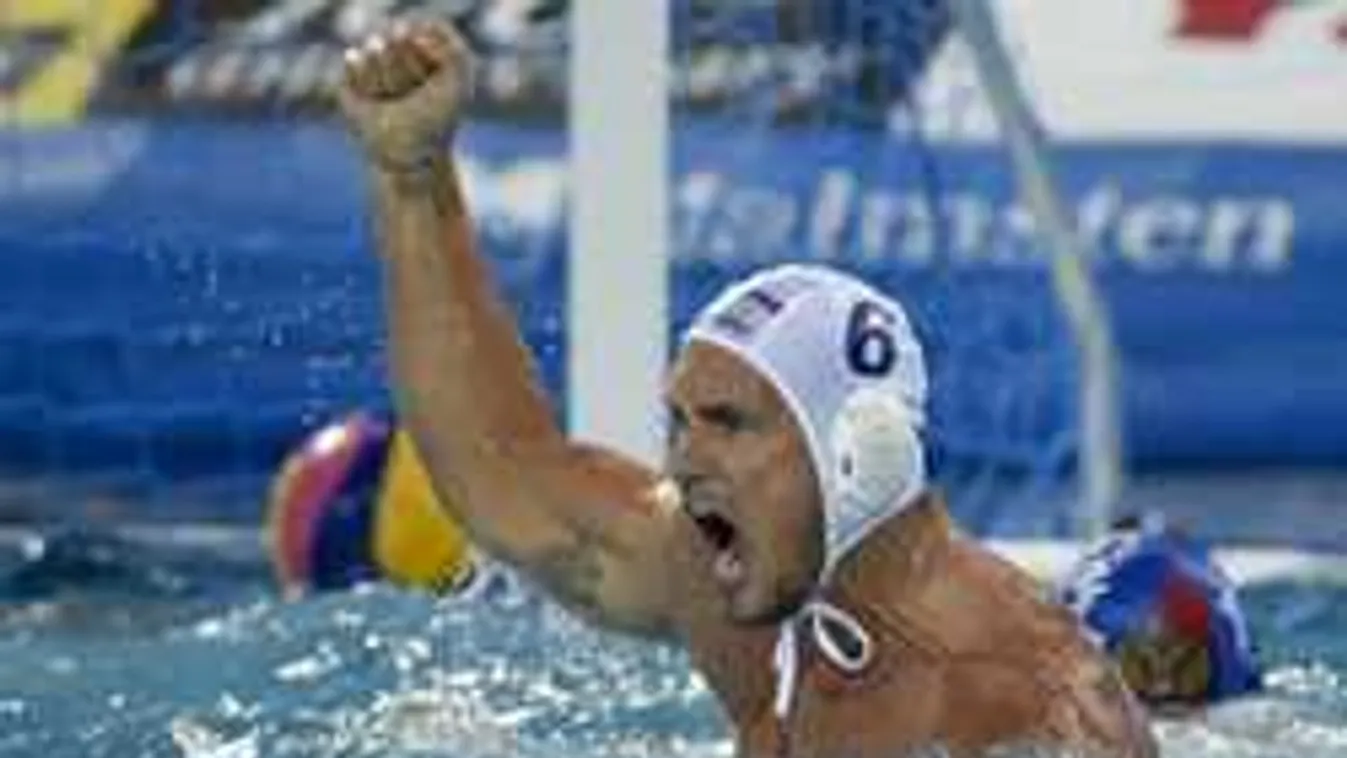 Döbbenetes fölény, egyre közelebb az aranyhoz a magyar pólósok