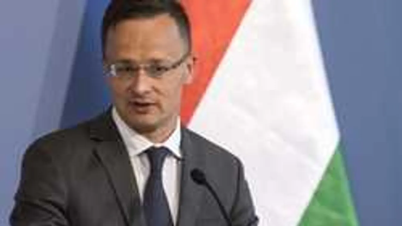 Szijjártó: Juncker európai vezetőként megbukott