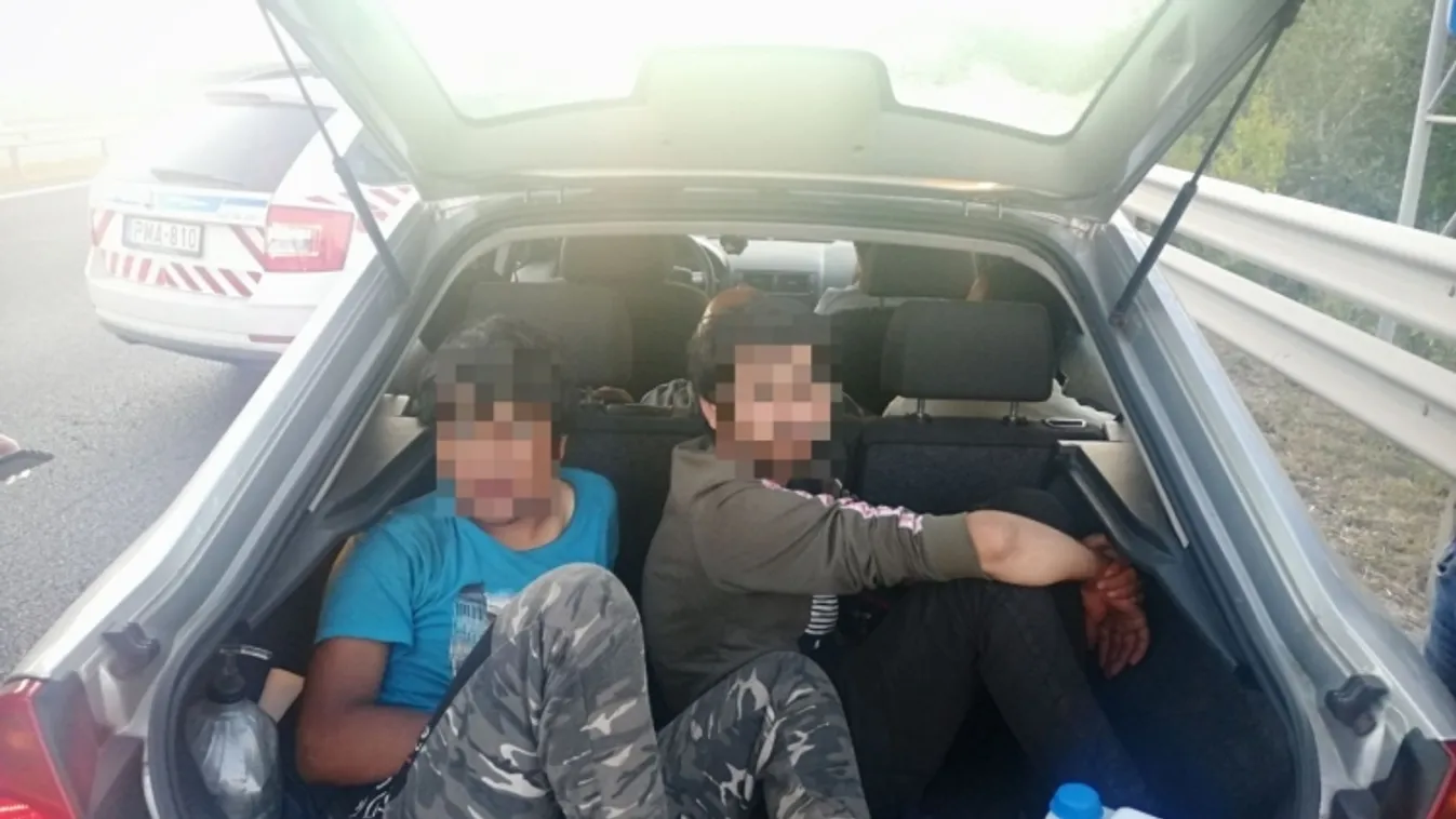 Ki nem találnád, miben csempészte át a férfi a migránsokat a határon