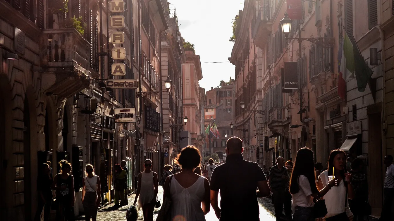 Koronavírus: megszüntette a kormány a veszélyhelyzetet – íme a változások