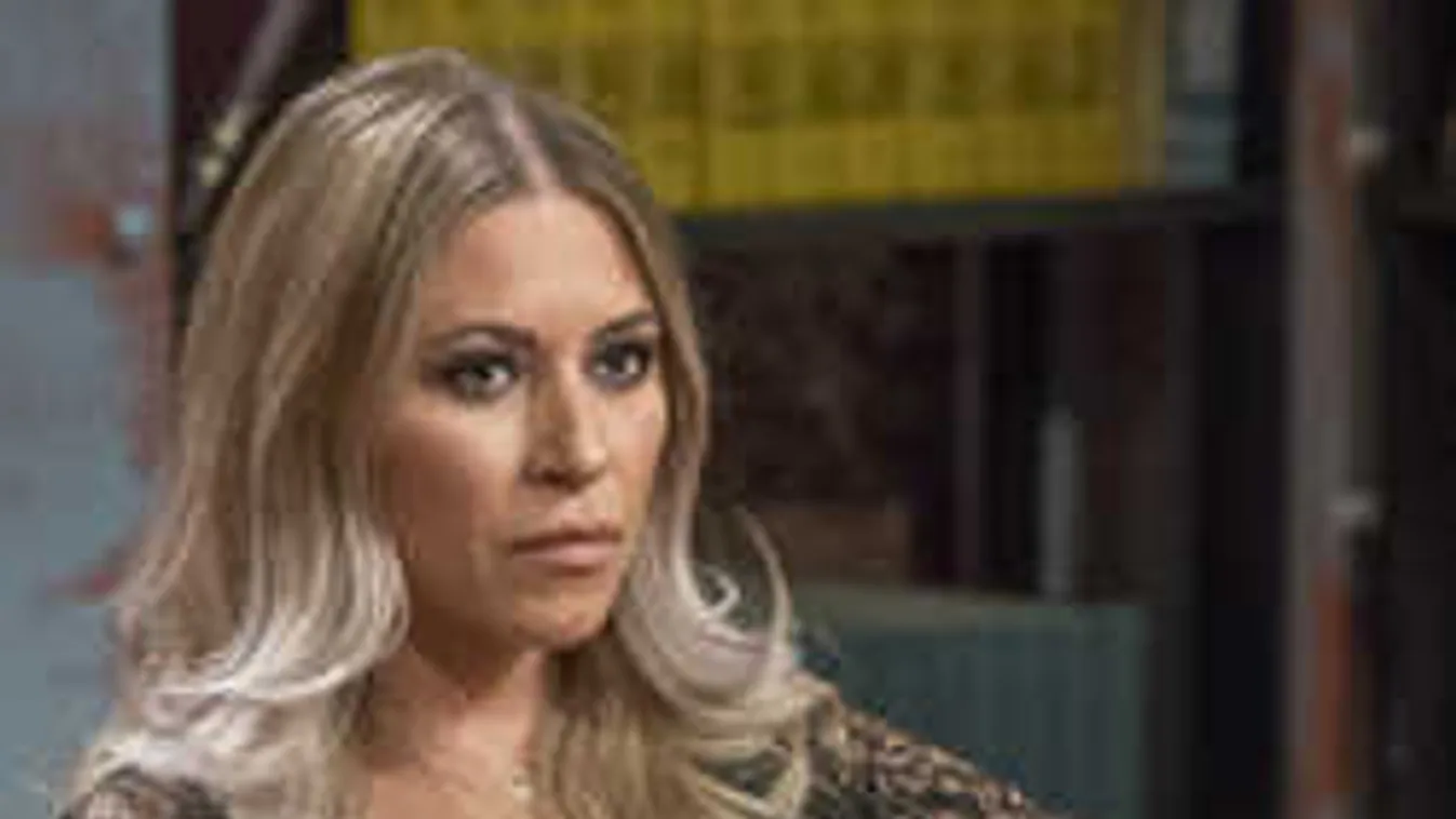 Durva fotón mutatta meg véres arcát a magyar sztár