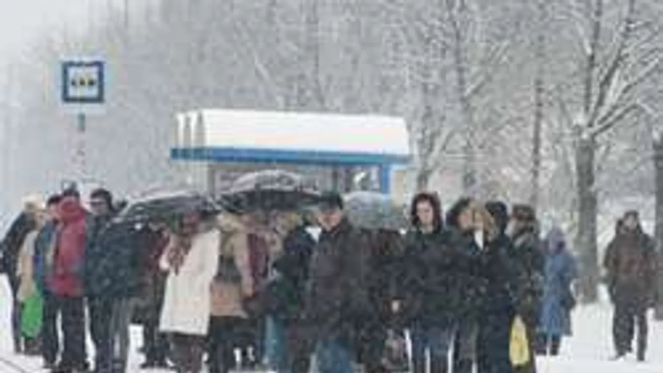 Készülj: Hózáporral kísért fagyos levegő tart Magyarország felé