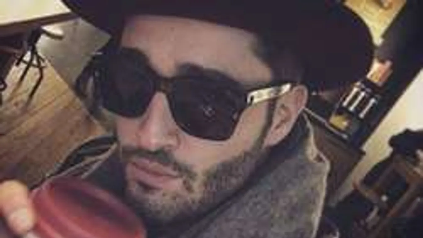 Ezért nem csajozik Király Viktor