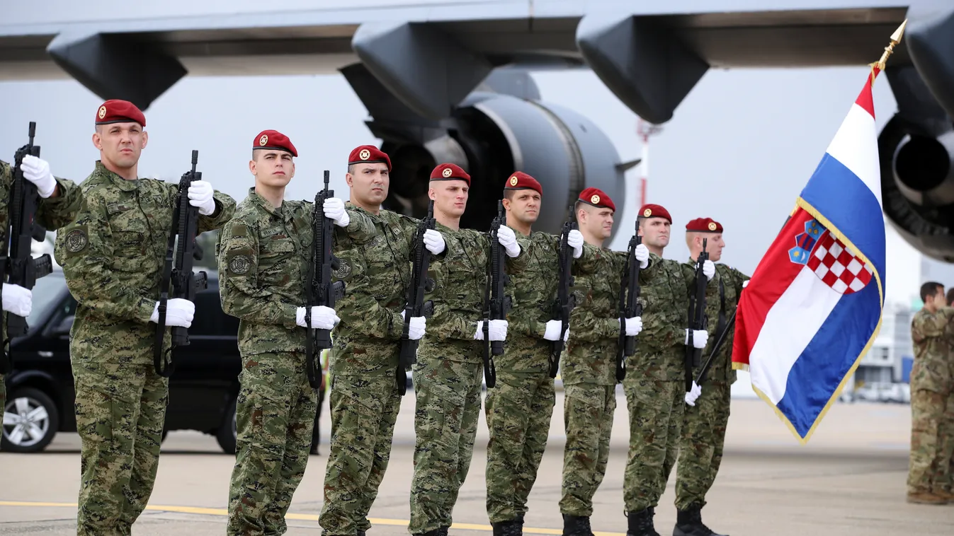 Katonákat küldene a migránsok ellen a horvát elnökjelölt