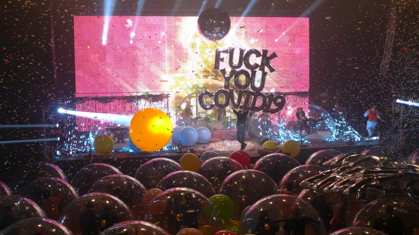 Flaming Lips give socially-distanced "Space Bubble" concert in Oklahoma City