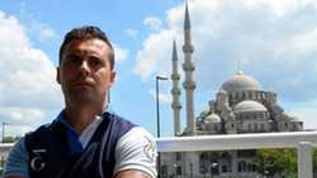 Muszlim férfit hívott saját esküvői tanújának Vona Gábor