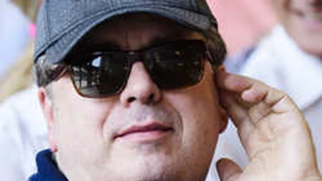 Bajban van Friderikusz: Komoly anyagi gondok gyötrik