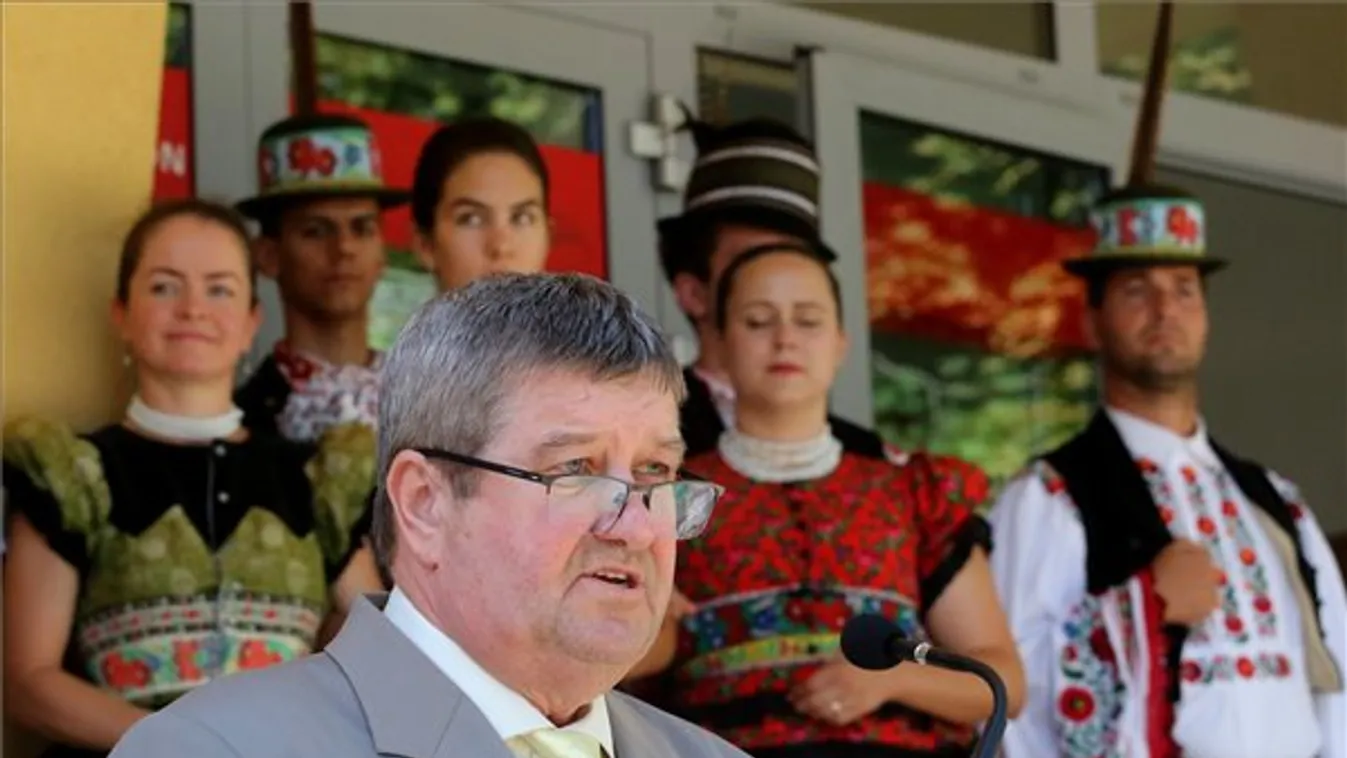 Tállai András: a koronavírus-járvány sem törte meg a csok népszerűségét