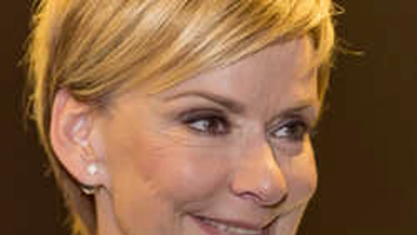 Még csak kilencéves, de máris könyvet ír Jakupcsek Gabriella kislánya!