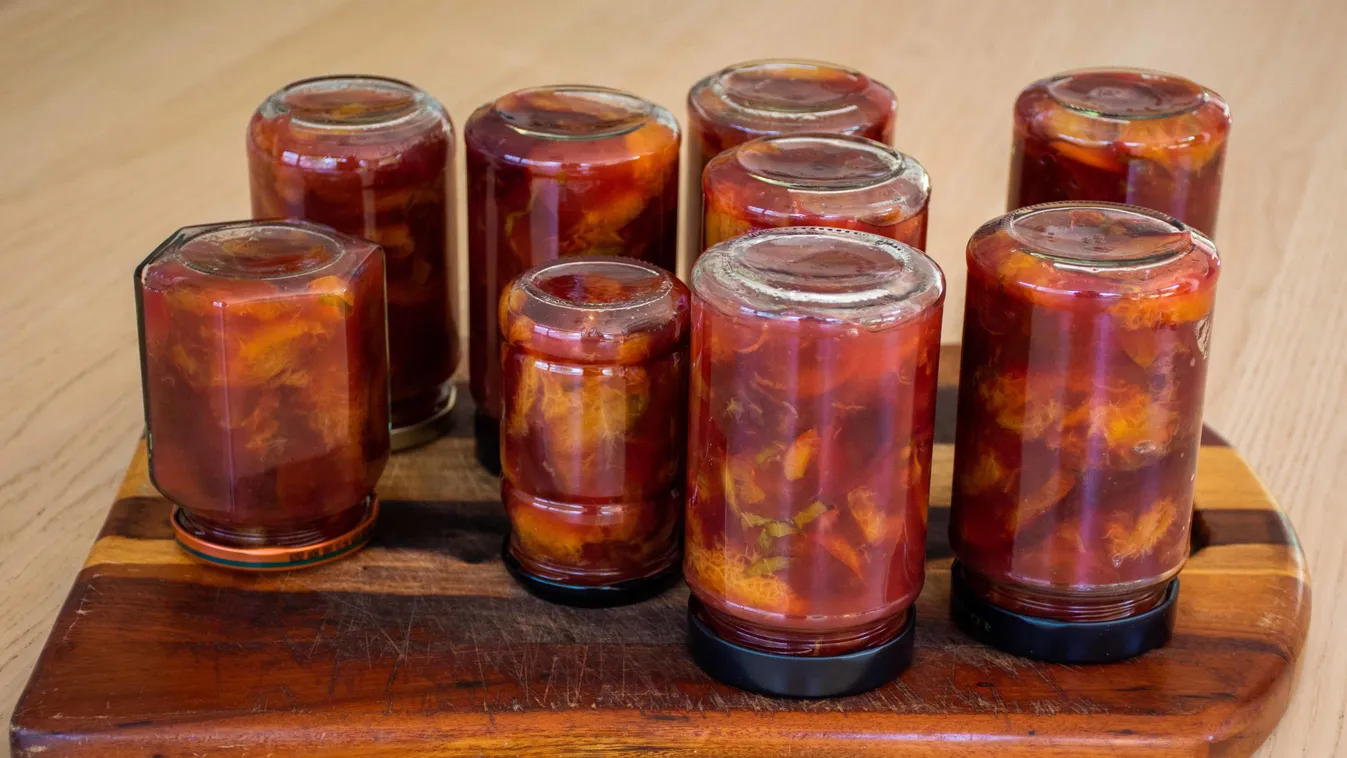 Delicious,Homemade,Plum,Jam,On,The,Kitchen,Table;,Jars,Upside