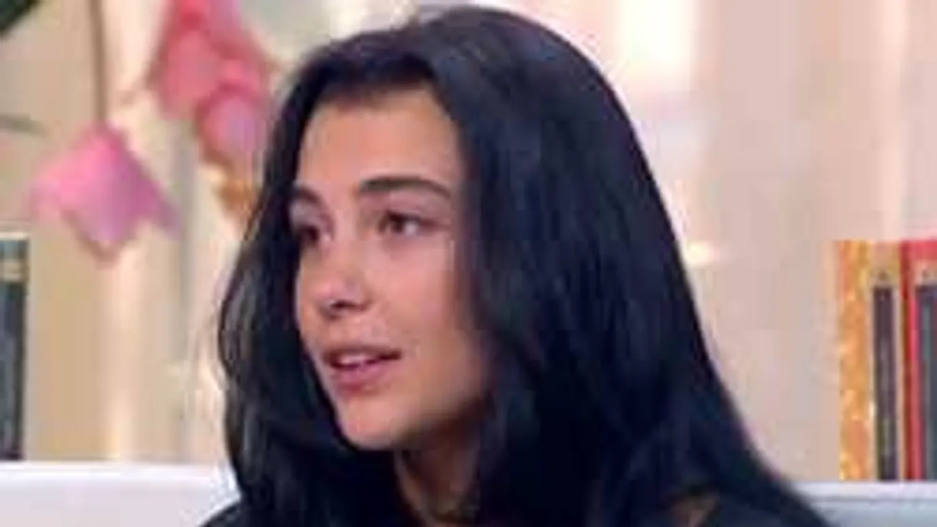 Zavarba ejtő fotó: Fürdés közben mutatta meg melleit Tóth Andi