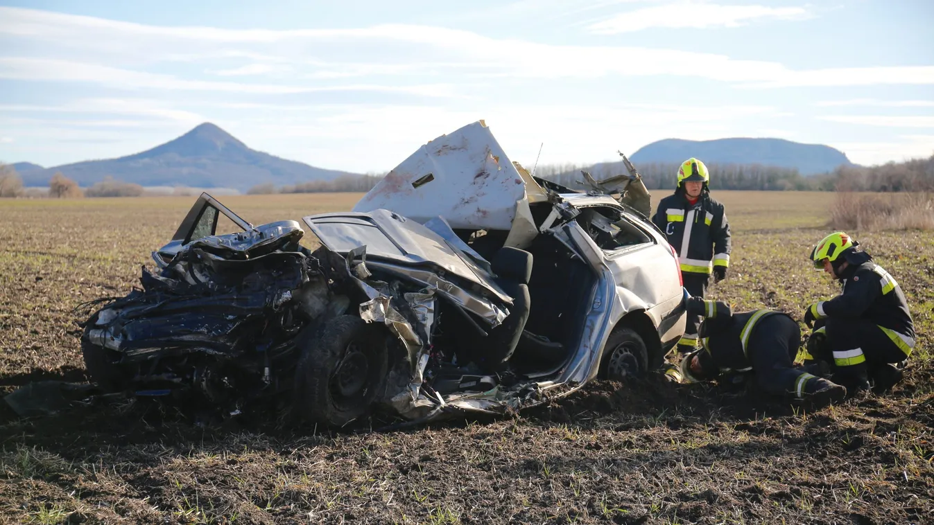 Már öt halálos áldozata van az újévi tapolcai horrorbalesetnek
